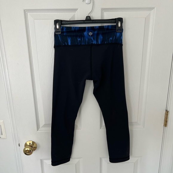 Lululemon leggings - Picture 1 of 3